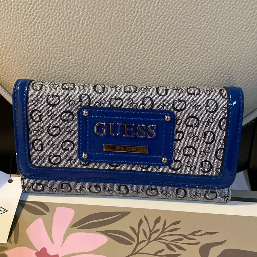 GUESS Blue Logo-Accent Continental Wallet for Women